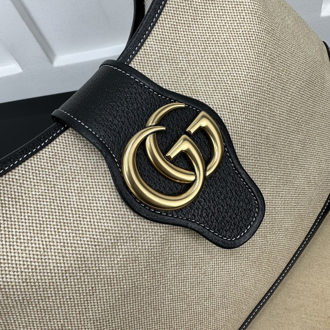 Gucci Hobo Bags